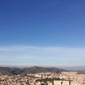 Meet your Posher, Ona